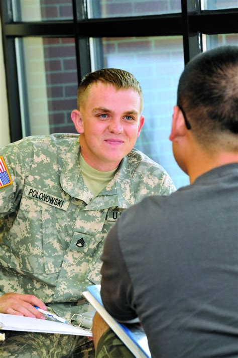 US Army Recruiter Image 2