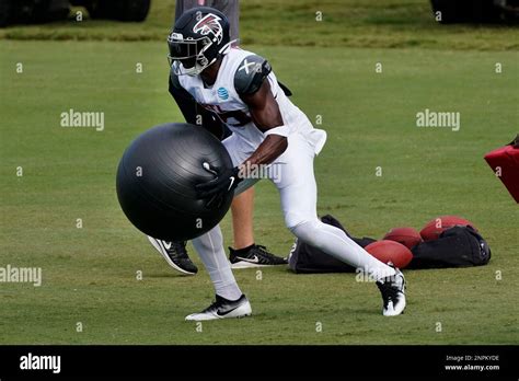 Atlanta Falcons Safety Keanu Neal