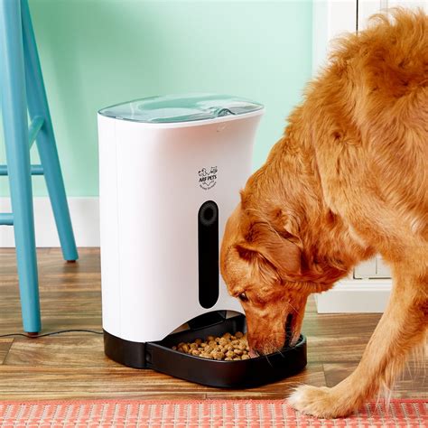 Automated pet feeders