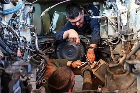 Automotive technician jobs for veterans