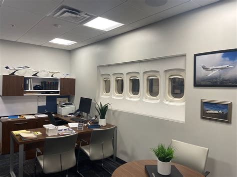 Aviation Decor for Offices