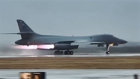 B-1B Bomber taking off