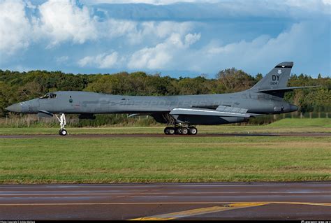 B-1B Lancer fuel pump