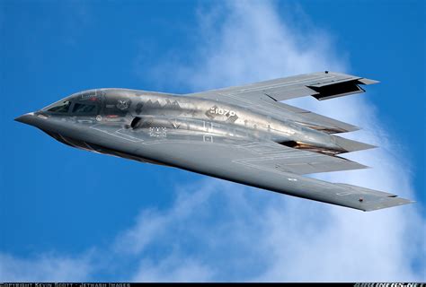 B-2 Spirit advanced sensors