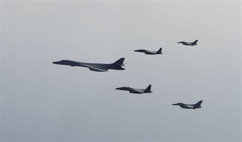 B-1B Lancer Formation