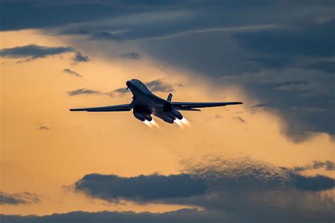 B-1B Lancer in Flight with Contrails