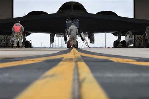 B-2 Spirit Advantages