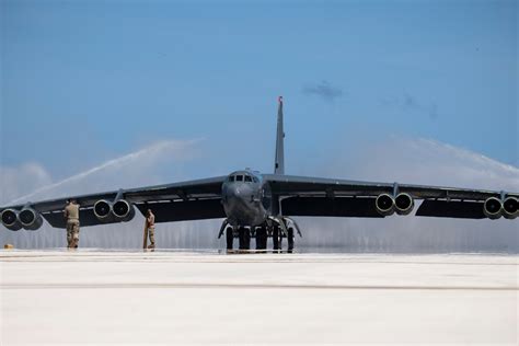 B-52 Landing