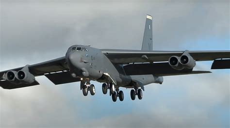 B-52 Stratofortress landing gear