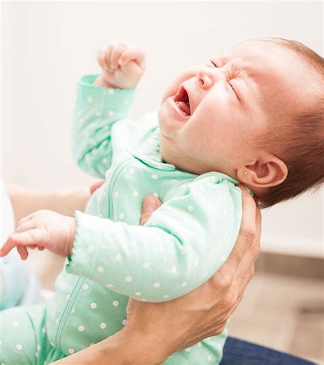 Baby arching back during feeding