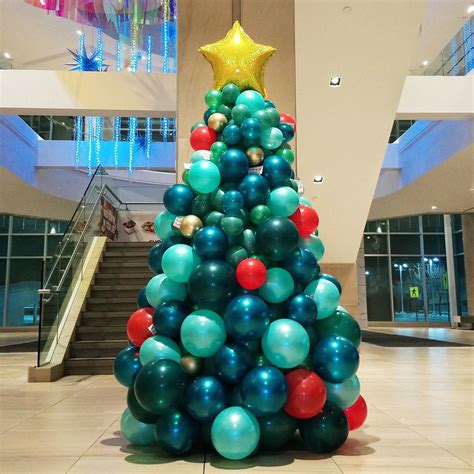 Balloon Christmas Tree Decor