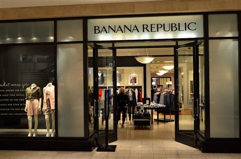 Banana Republic International Contact