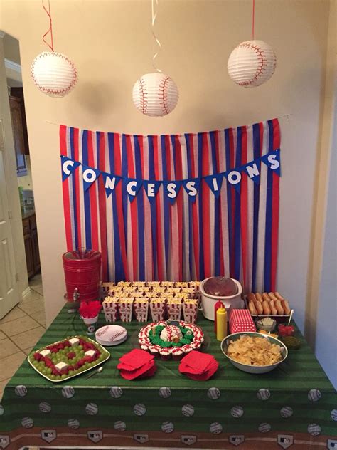 Baseball party decorations