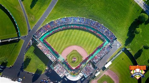 Compelling visuals for a baseball tournament presentation