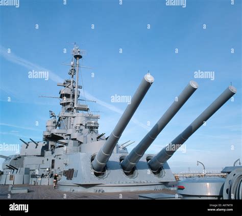 Battleship gun loading process