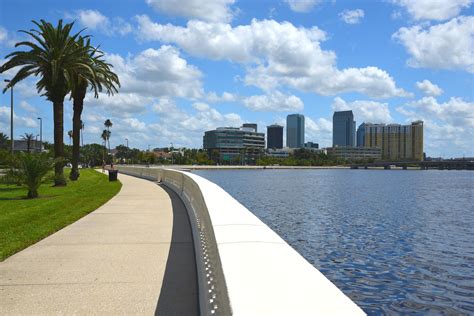 Bayshore Beautiful Holiday Light Display