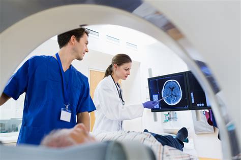 Benefits and Job Outlook for CT Radiology Technicians