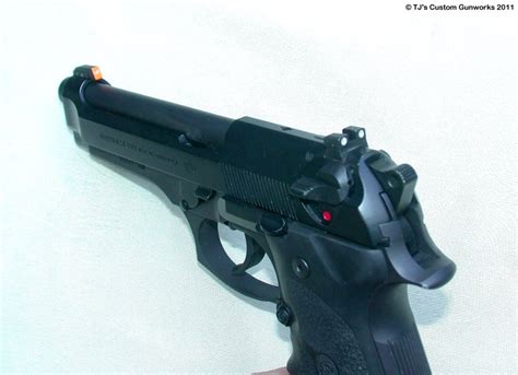 Beretta 92F sights