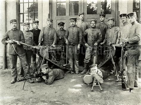 Bergmann MG 15 teams during WW1