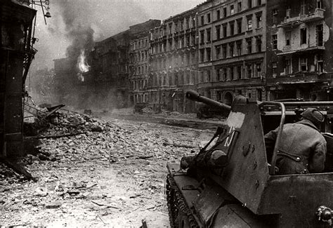 A photo of Soviet soldiers during the Battle of Berlin