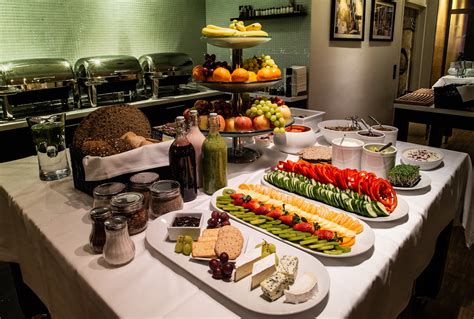 Best Western Plus Normandy Inn Suites Breakfast Buffet