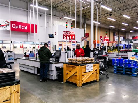 BJ's Wholesale Club Checkout Lane