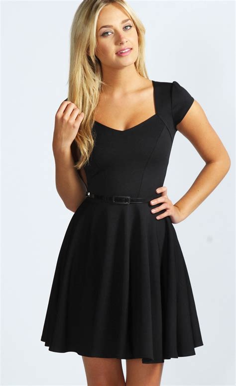 Black Dresses for Casual Gatherings