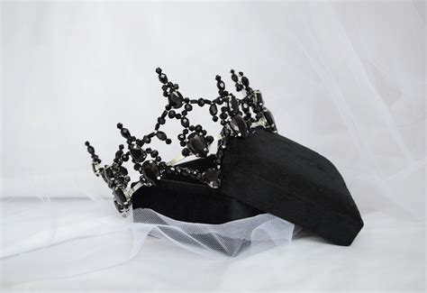 Black Swan Crown Assembly