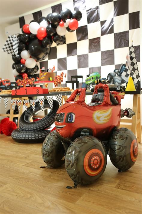 Blaze and the Monster Machines Party Ideas