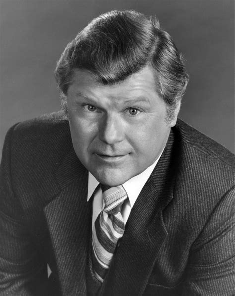 Bob Hastings as Lieutenant Elroy Carpenter