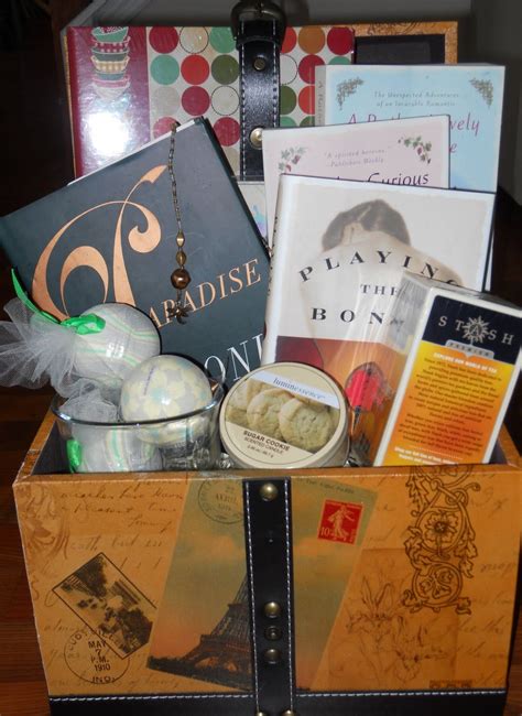 Photo of book-themed gifts