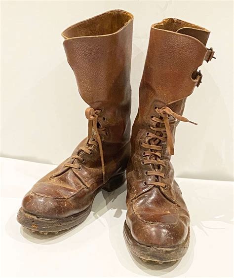 Boots WW2