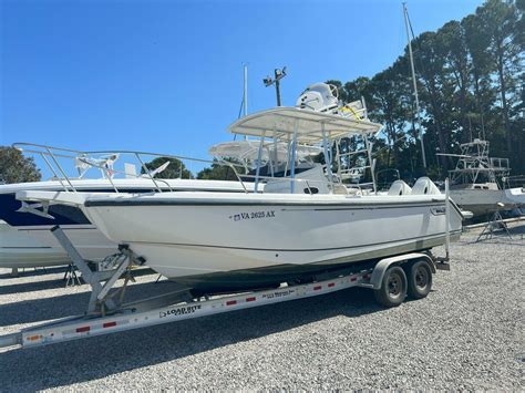 Boston Whaler Outrage 23