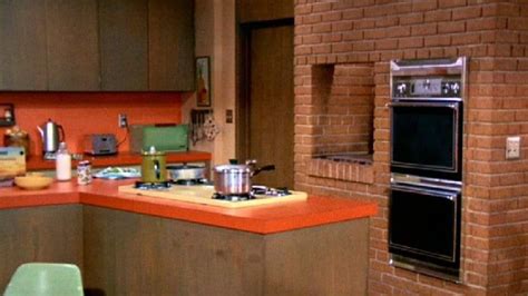 Brady Bunch Kitchen Memories for Family Fun