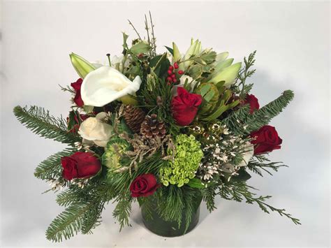 Brattle Florist holiday flowers