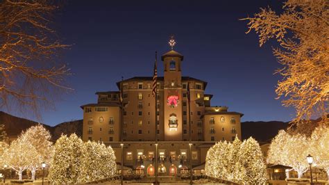 Broadmoor Hotel's holiday packages