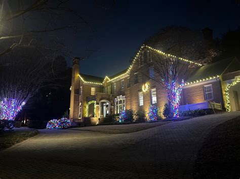 Brookhaven Holiday Light Display