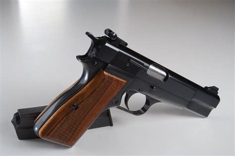 Browning Hi-Power Image 3