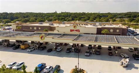 Buc-Ees Convenience Store