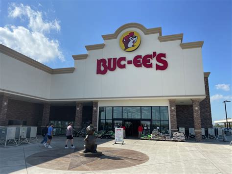 Buc-Ees Store 2