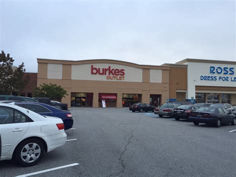 Burkes Outlet Store Hours