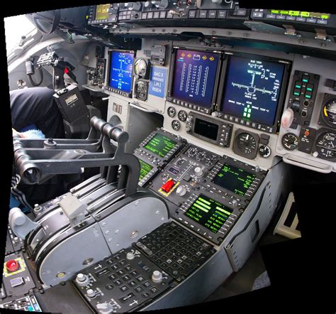 C-17 Cockpit Layout