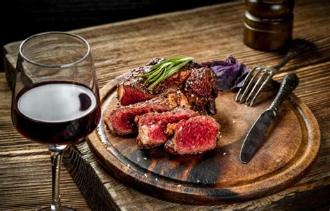 Cabernet Sauvignon and steak pairing