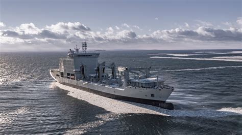 Canadian Navy ship building