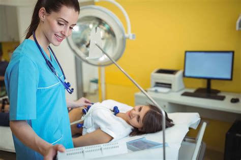 Cardiovascular Technician educating a patient