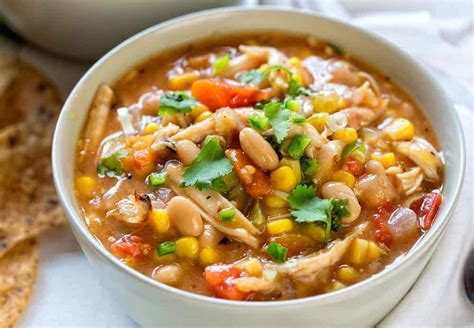 Chicken and bean white chili