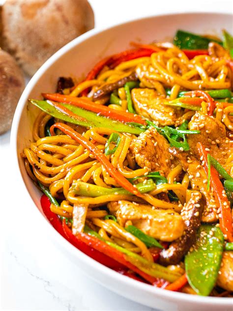 Chicken Lo Mein Image