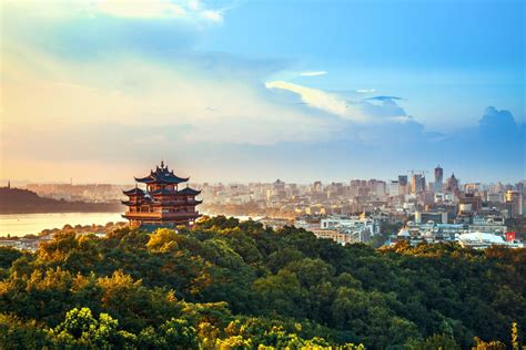 Hangzhou: The Paradise City