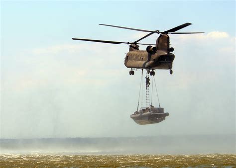 CH-47 Chinook Helicopter Capabilities