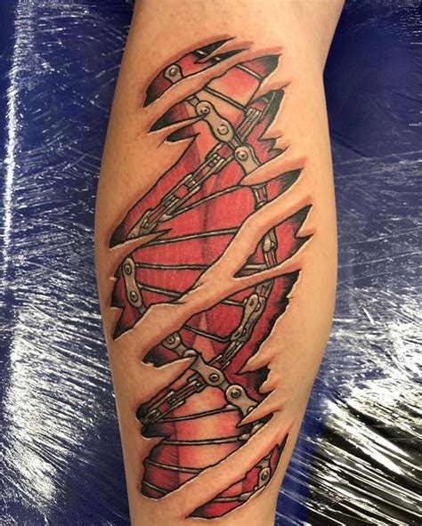 Choosing the right ripping tattoo design